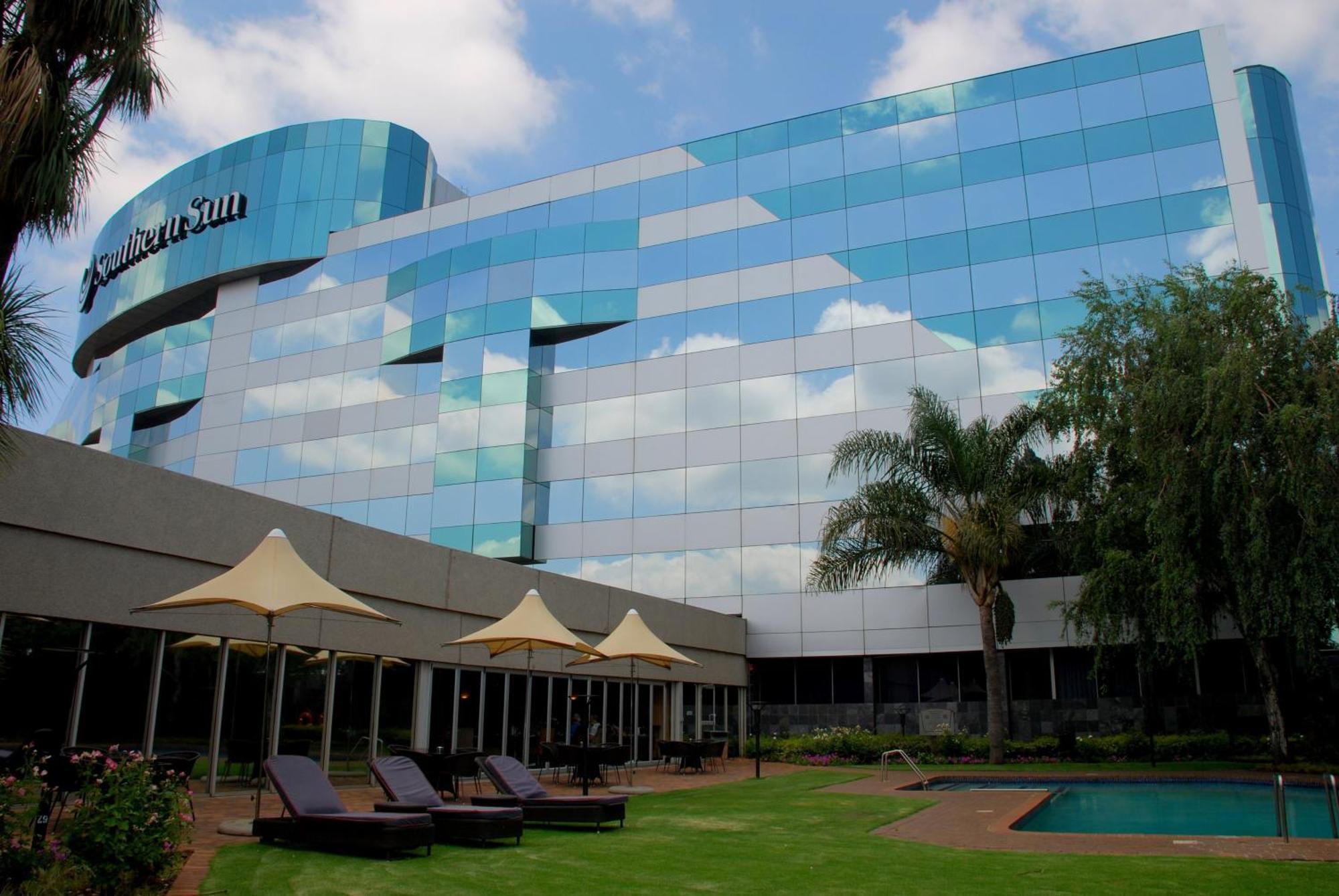 Southern Sun Or Tambo International Airport Kempton Park Kültér fotó Southern Sun Johannesburg